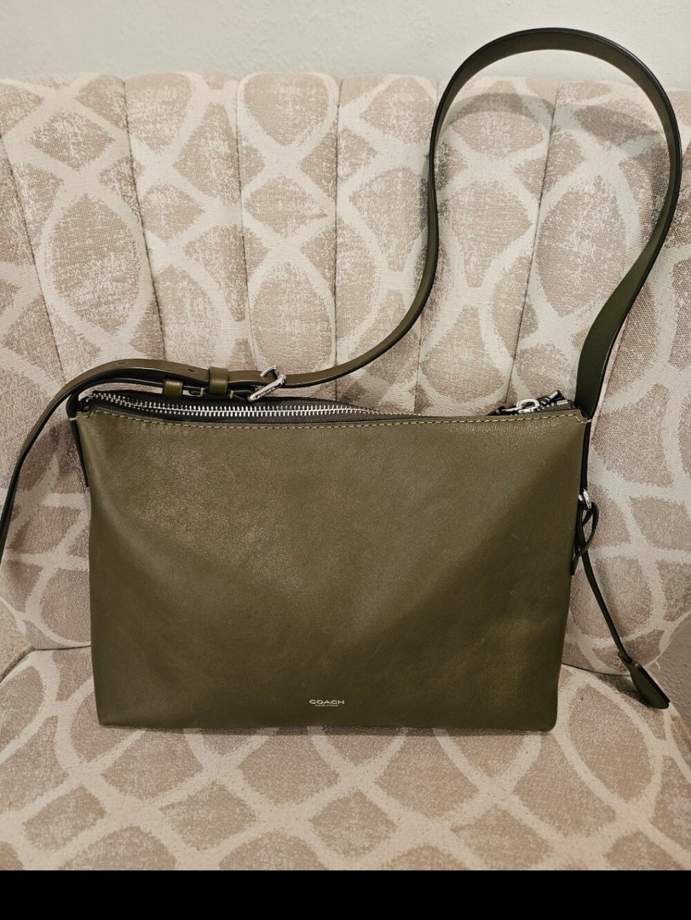 Coach Mott Messenger 33 OLIVE